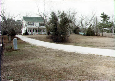 Old house in Ocean Springs was one of the earlier Lurks before the dwelling was destroyed in 1997