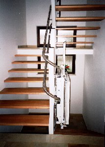 Treppenlift, ltere Bauweise