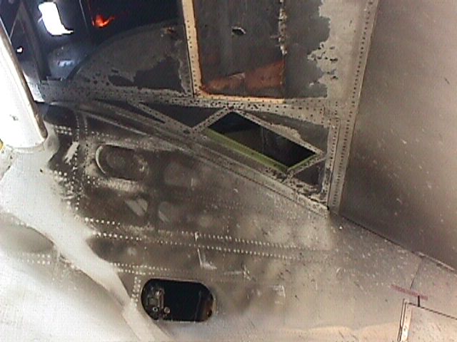 saafire5.jpg (51028 bytes)