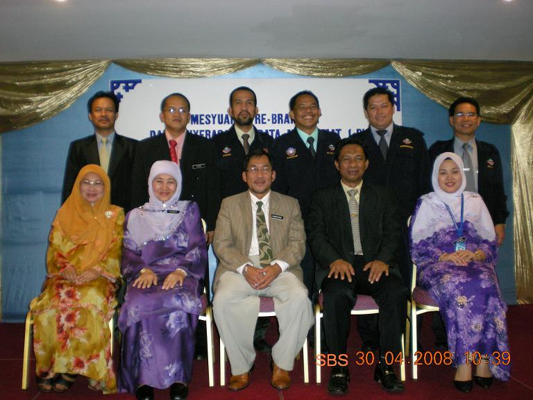 (barisan belakang dari kiri)Cr. Abd Aziz Lazim, Cr.Fadzil Jamil, Cr.Hj.Shapawi Salleh,Cr.Datu Sainuddin Datu Husin, Cr.Hj. Md.Rafie Sabktullah, Cr.Md.Anis Tahir (barisan bawah dari kiri)Cr.Halimah Ismail, Cr Naimah Hj Din, Cr.Md.Mokhtar Hj Nor. Cr.Hj.Abd Nasil Taibon. Pn Hartini  