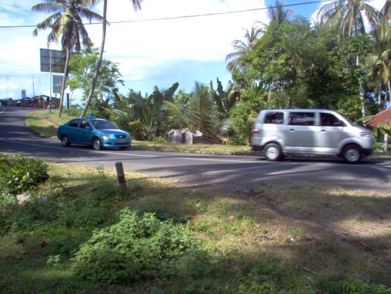Flatland model for sale next Batu Bolong Temple