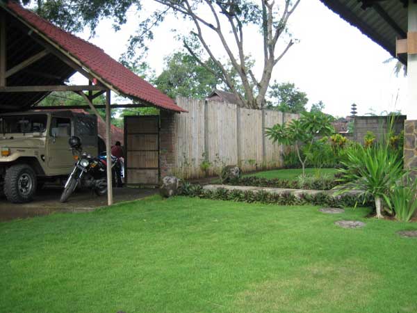 East garden villa for rent and sale Canggu Kuta Bali