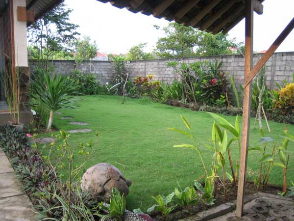 available for swimming pool villa for rent and sale Canggu Kuta Bali