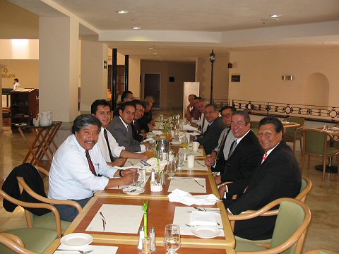 Comida con los Ilustres Hermanos