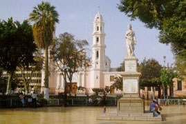 Plaza de Armas de Piura - Pola de la Libertad