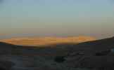 graphischer Link zu meinem Bildschirmhintergrund: Blick nach Osten bei einem Sonnenuntergang im Negev