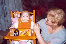 Meine Oma Karin und ich :o) und mein Toastbrot *kicher*