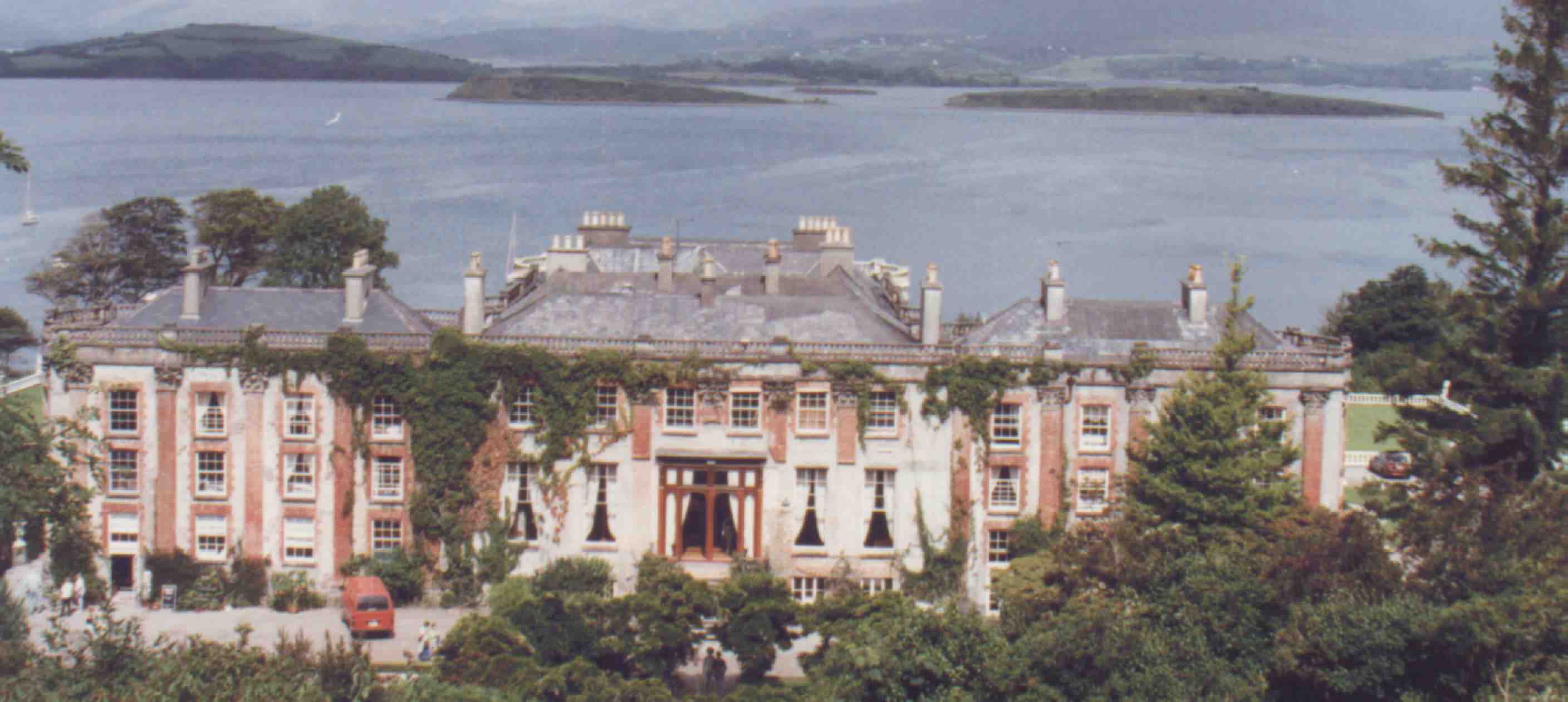 la Bantry House e la baia sullo sfondo