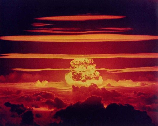 Bomba atomica hiroshima causas y consecuencias pelicula
