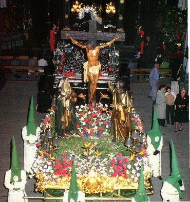 TURNOS DE GUARDIA ANTE NUESTROS PASOS SEMANA SANTA 2002