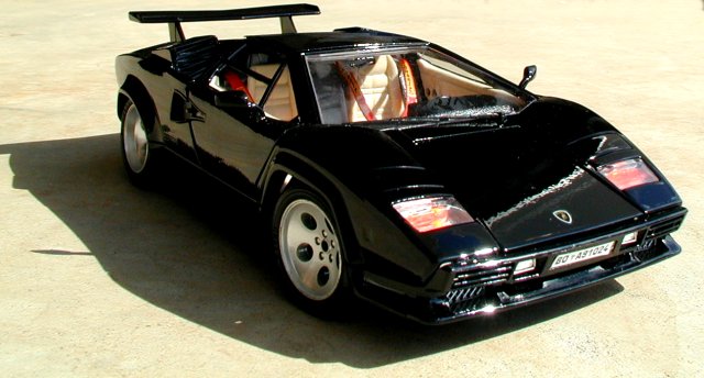 '88 LAMBORGHINI COUNTACH '88 LAMBORGHINI COUNTACH