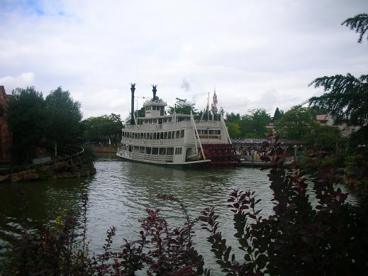 Paddle Steamer at Frontierland