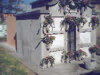 Tumba de la Familia Villagrán Amaya (Cementerio General)