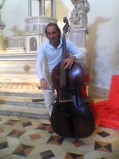 Maestro_Stefano_Sciascia_Plays_AMATI_1611_at_Venezia_ITALY