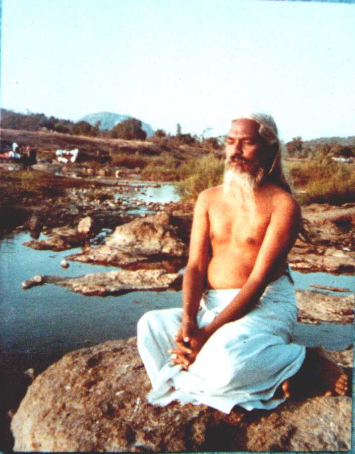 sri la sri swamy omkarananda