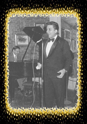 Julio Torres... su biografía