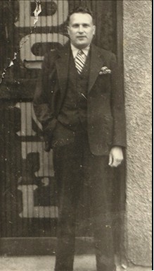 (249 KB)
(Click on Picture to View Full Size)