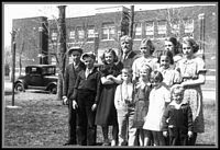 z_1938_Torsten_children_th.jpg (10356 bytes)