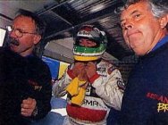 Rodriguez (centre) with team bosses Bright and Redman, Brands Hatch