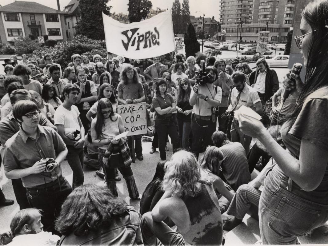 the yippies The yippies were intent on exposing the flaws that they saw in american society by being radicals with a sense of humor i believe these actions by the yippies in effect killed two birds with one stone so to speak. the yippies The yippies were intent on exposing the flaws that they saw in american society by being radicals with a sense of humor i believe these actions by the yippies in effect killed two birds with one stone so to speak.