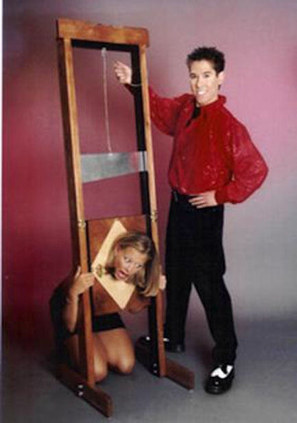 Girl+On+Guillotine The guillotine is another well known illusion. The lunetteresembles a ...