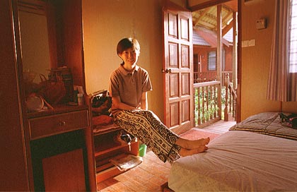 room.jpg (32559 bytes)
