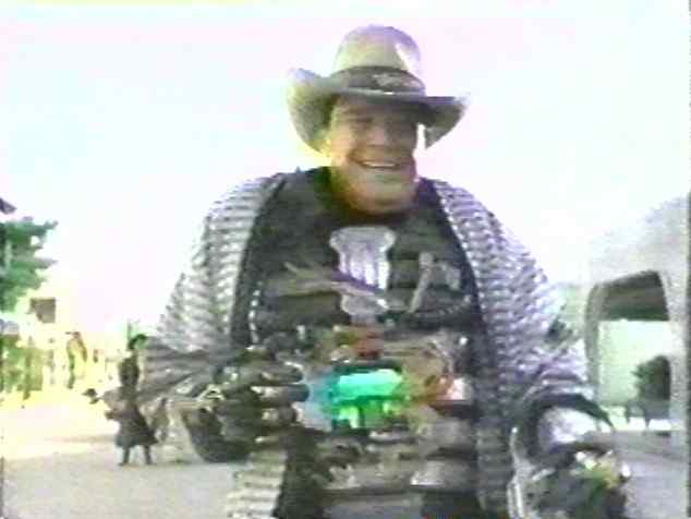 Metallo in "Threesome"