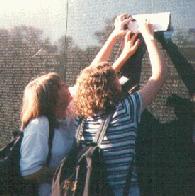 2 girls at the Vietnam Memorial