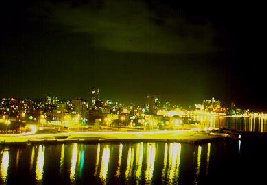 Vista nocturna de la Baha de La Habana