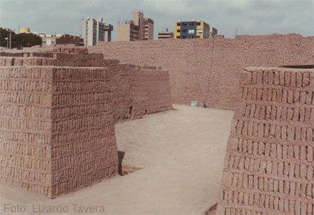 [muro de adobitos]