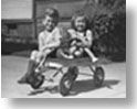 Nios en carrito