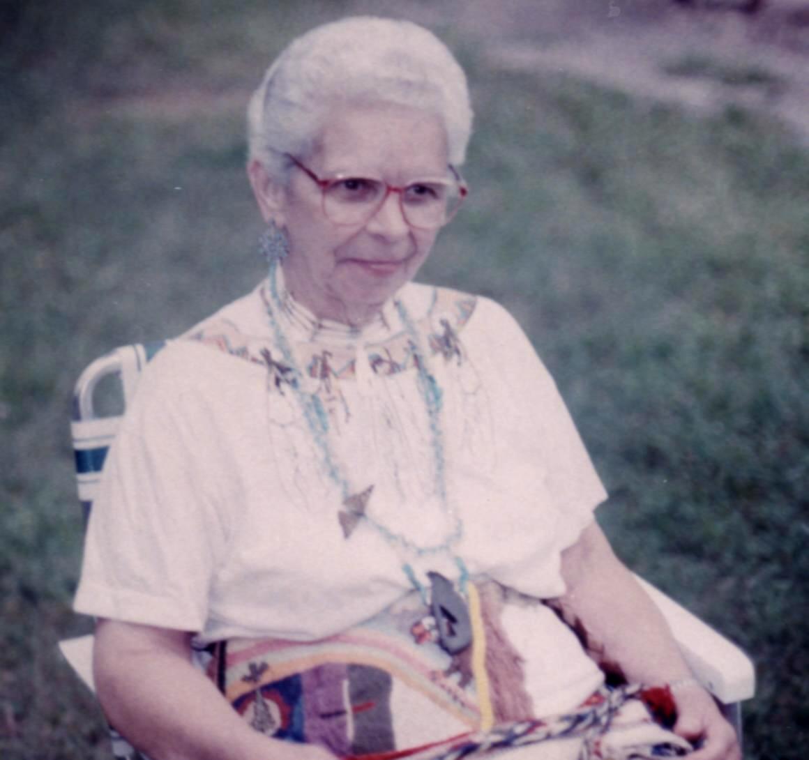 GRANDMOTHERWITHBUTTERFLY.JPG (80155 bytes)