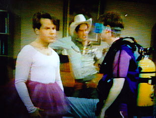 Bruce McCulloch, Dave Foley and Mark McKinney from Kevin McDonald's sketch with just a middle