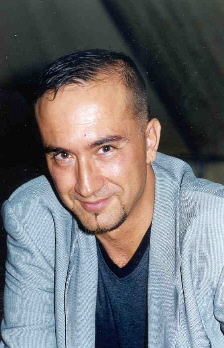 max2.jpg (40816 byte)