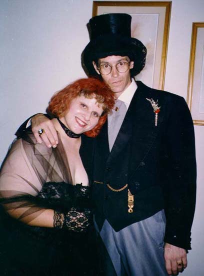 [photo: Diva & Stefan in formal(?) attire]
