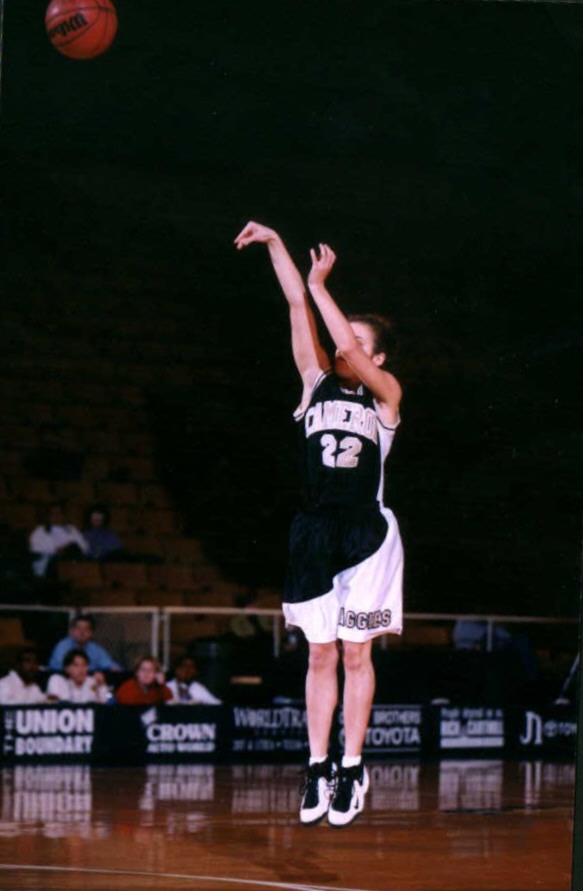 De putting up a three against ORU