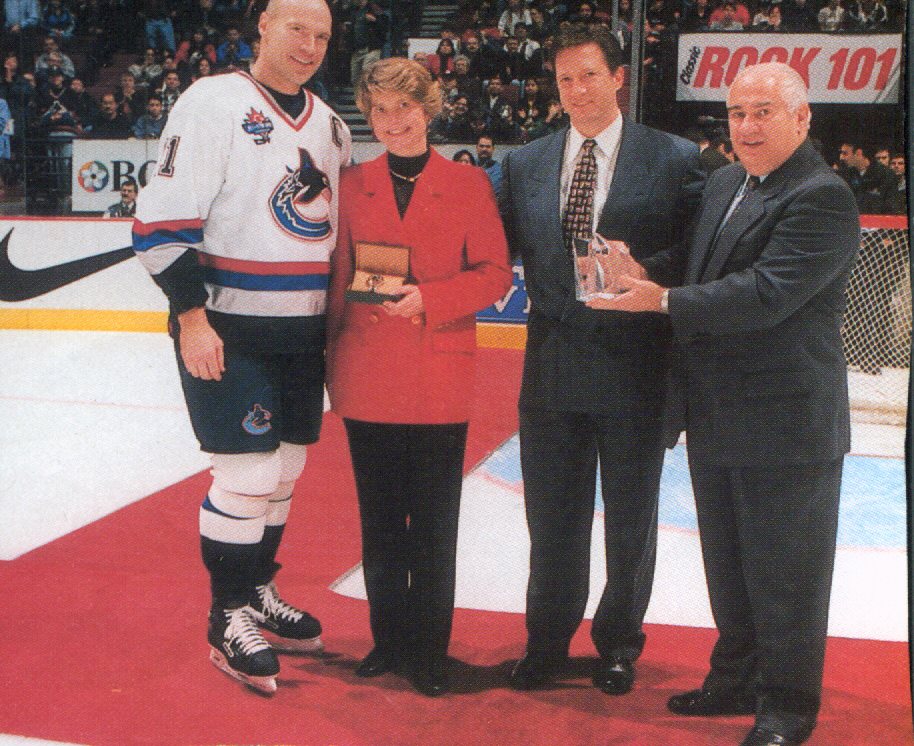 Mark Messier 1000 assists