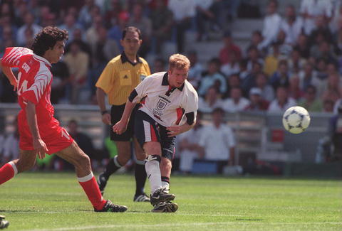 scholes scores england's second