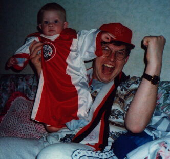 Wim and Krizia cheering for Ajax.