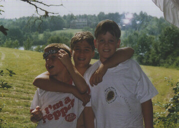 boys.jpg (36181 bytes)