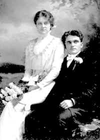 Otillie Holets & Thomas Horak wedding, 1909