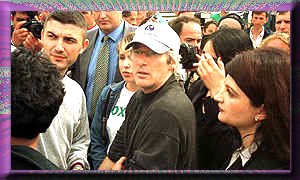 Richard Gere with refugees