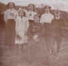 Minnie_Cissie_Bella_Annie_Rachel_Shaw_Mulberry_Sam_1910.jpg (133903 bytes)