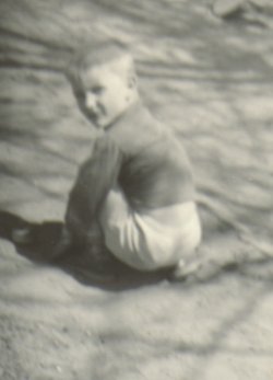 Michael King Shaw age: 6