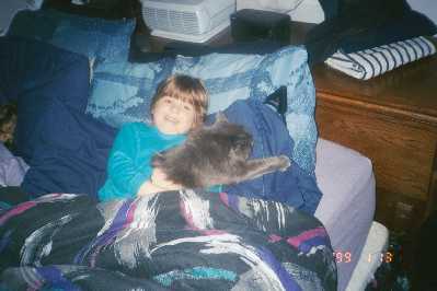 cuddlekitty.jpg (13658 bytes)