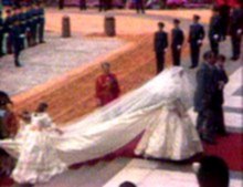 dianawed4.JPG (11117 bytes)