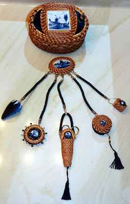 Carolyn Harbour, Delph Chatelaine