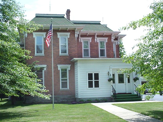 107wfront1.jpg