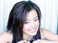 Two Degrees: Joey Yung (Tso-Yi)