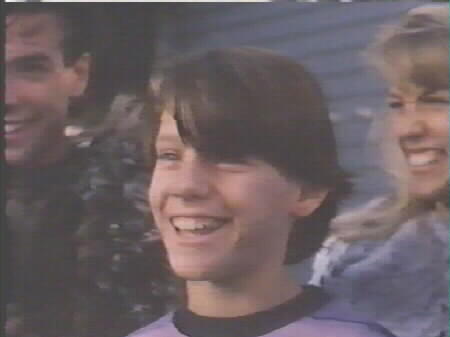 Omri Katz, smiling.